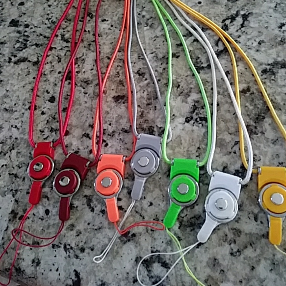 Cell phone Necklace holder